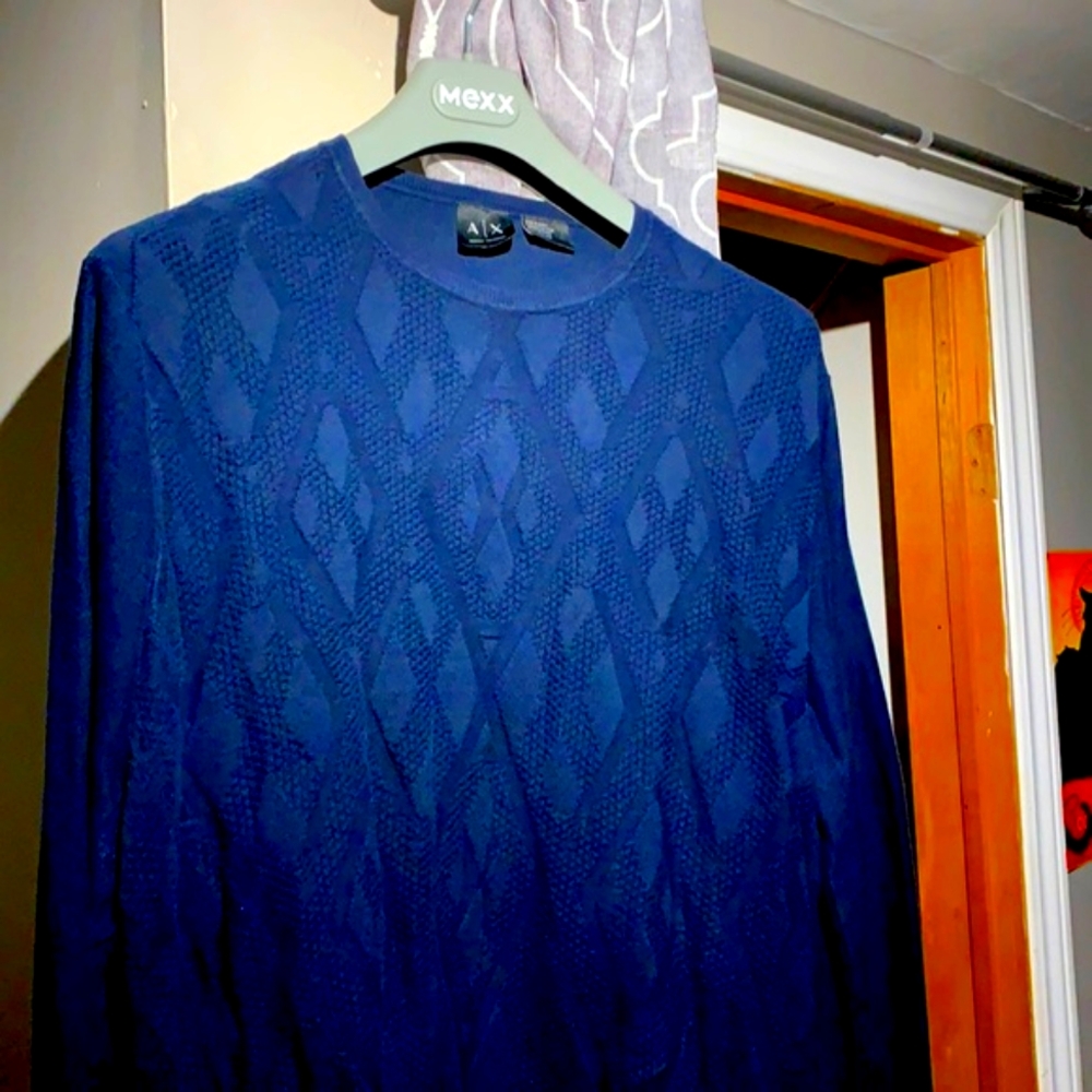 Armani Exchange Beautiful navy blue sweater worn a handful of times. 9/10
